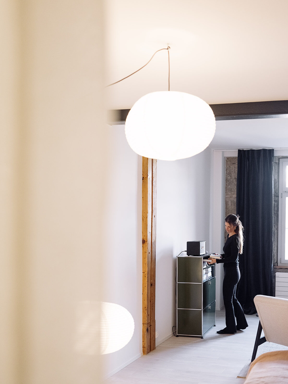 Breathatelier studio in Bern, Switzerland, offering breathwork therapy, workshops, and professional teacher training.